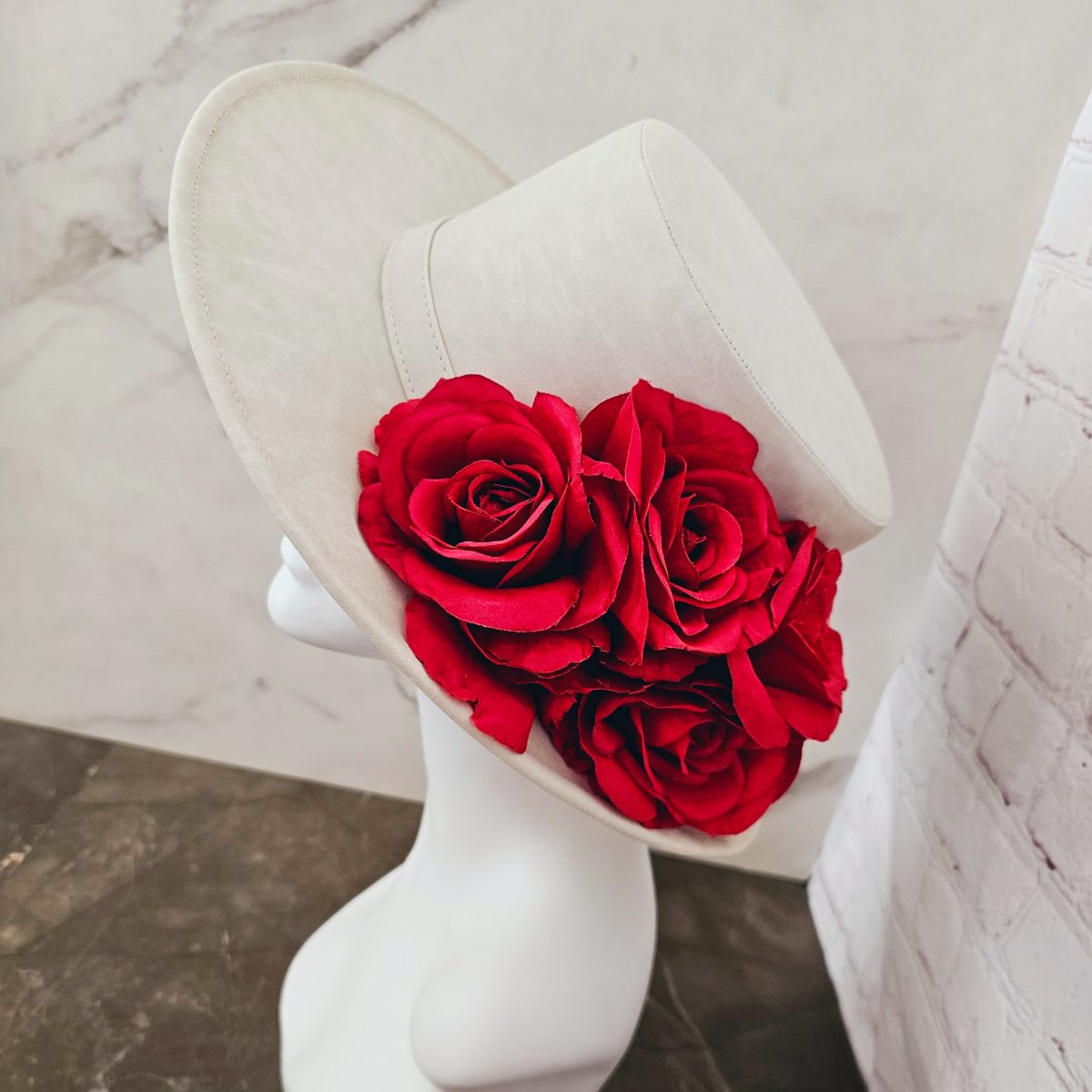 Sombrero Cordobés Scarlett vinipiel negro