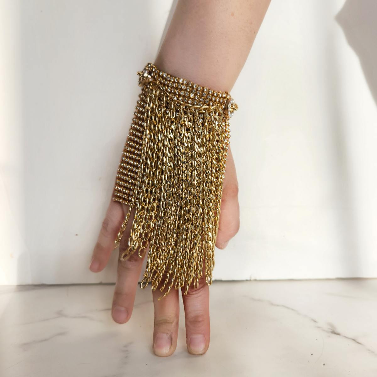 Guantelete Cadenas Midas Dorado