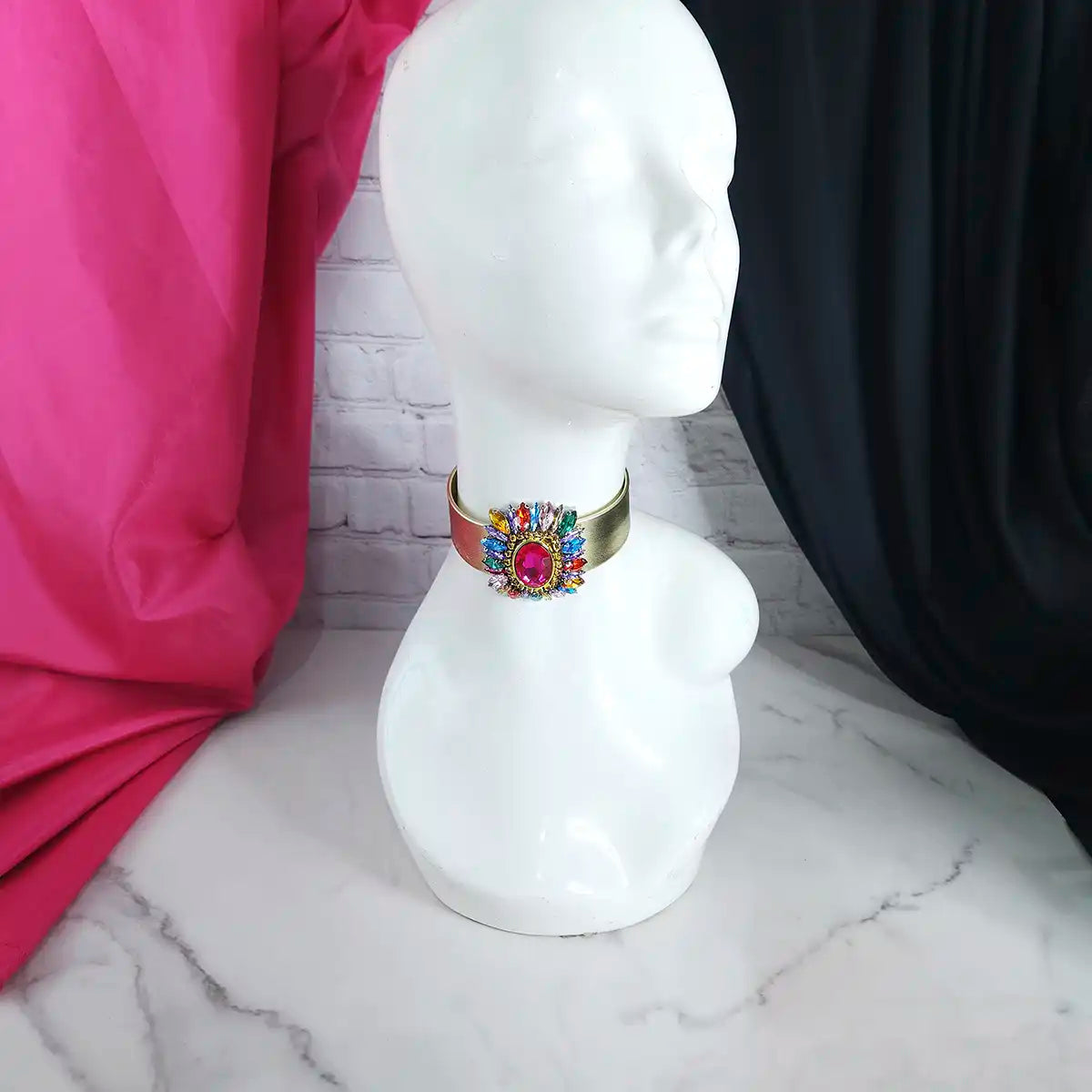 Choker Medallón Arcoiris