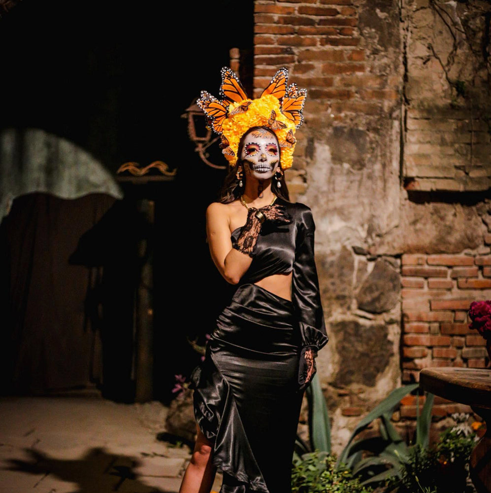 Corona Mariposas Monarca y Cempasúchil Catrina flores