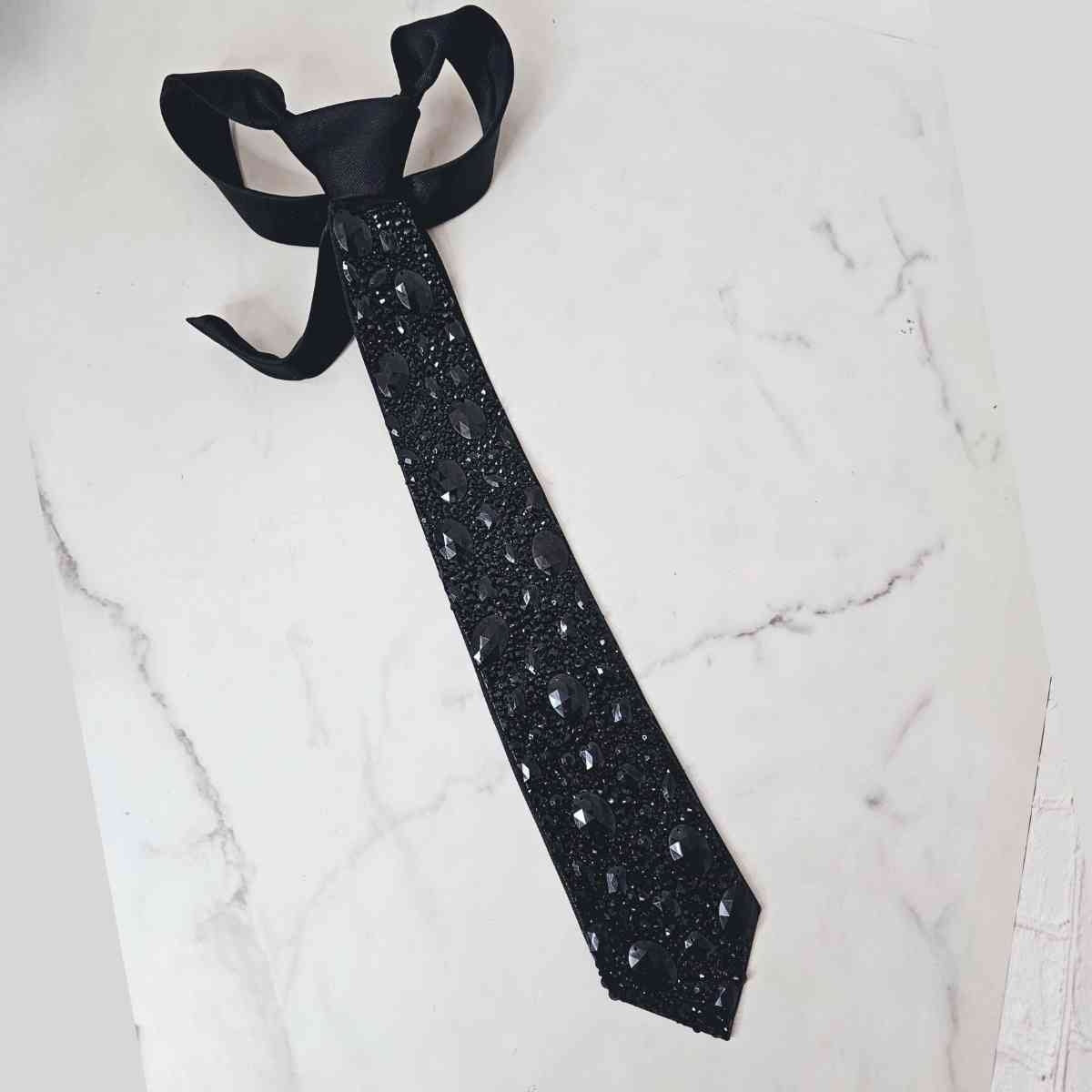 Corbata Brie