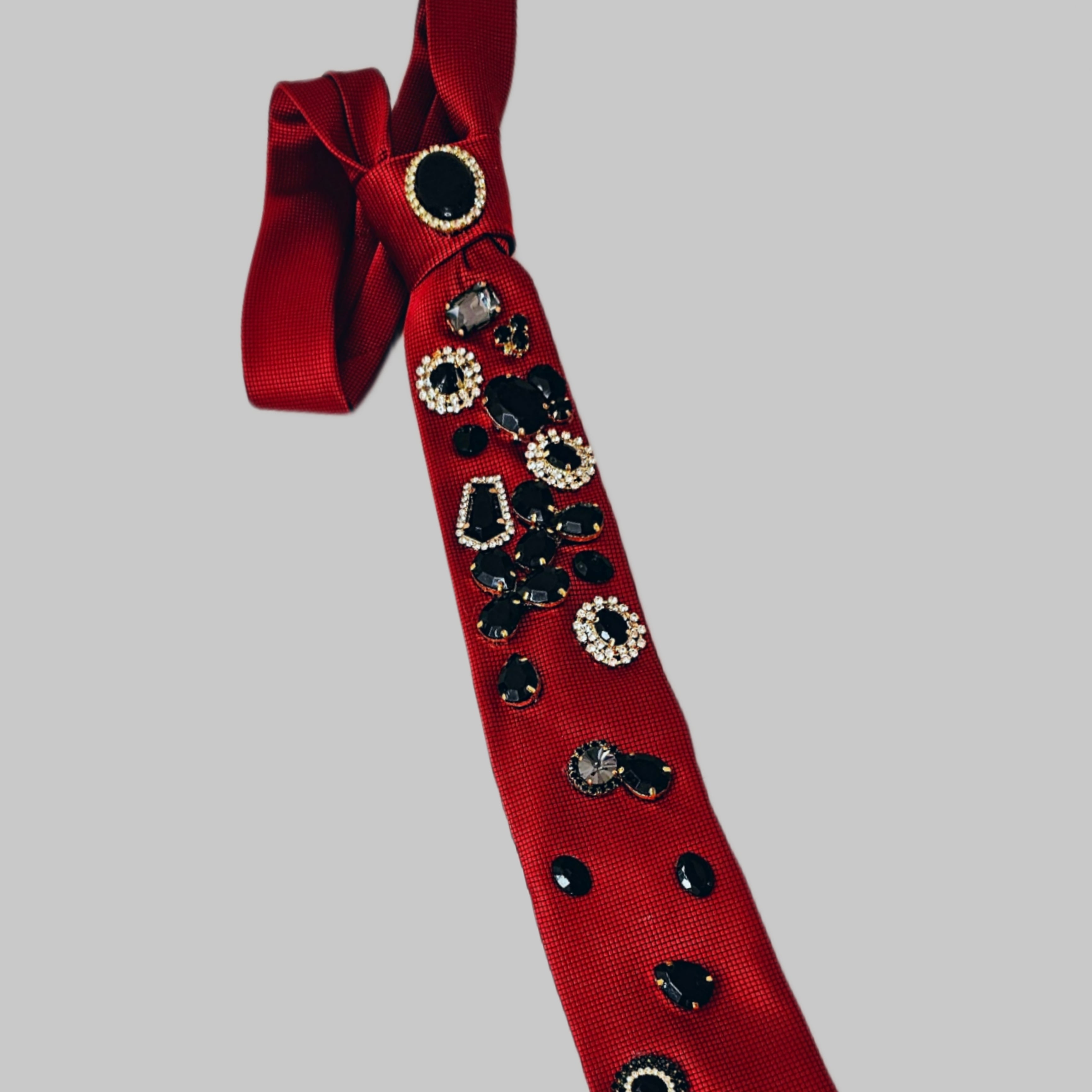 Corbata Delia