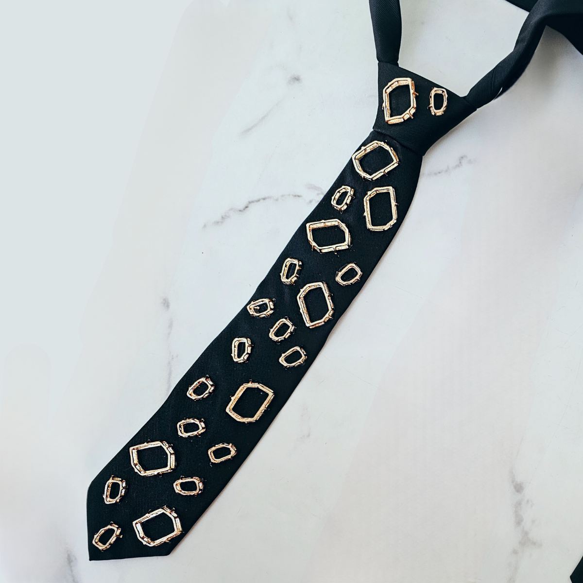 Corbata Aida