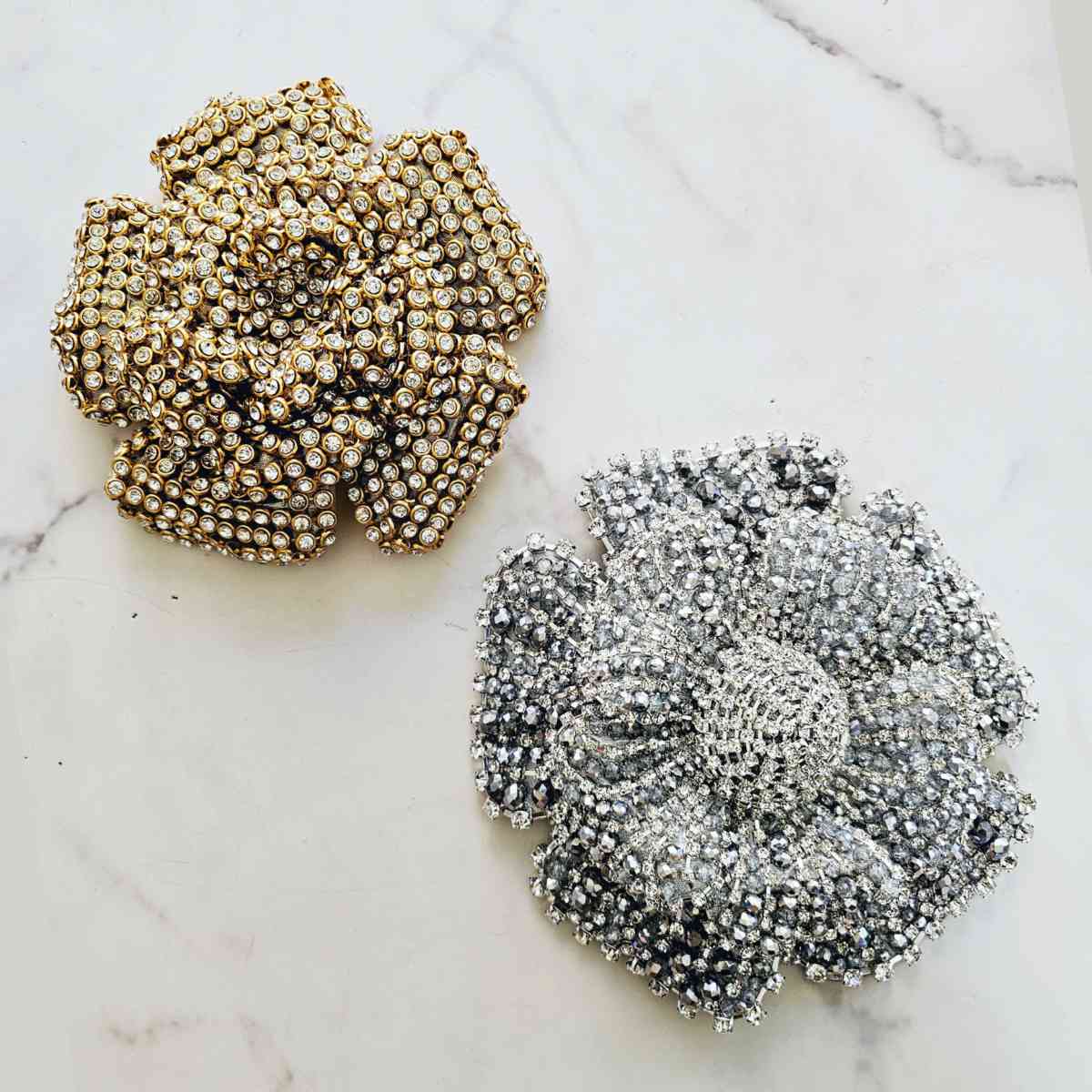 Broches de Flor y cristales varios modelos