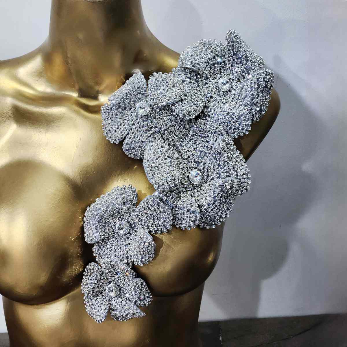 Broche Ramillete Flor Capella Plata