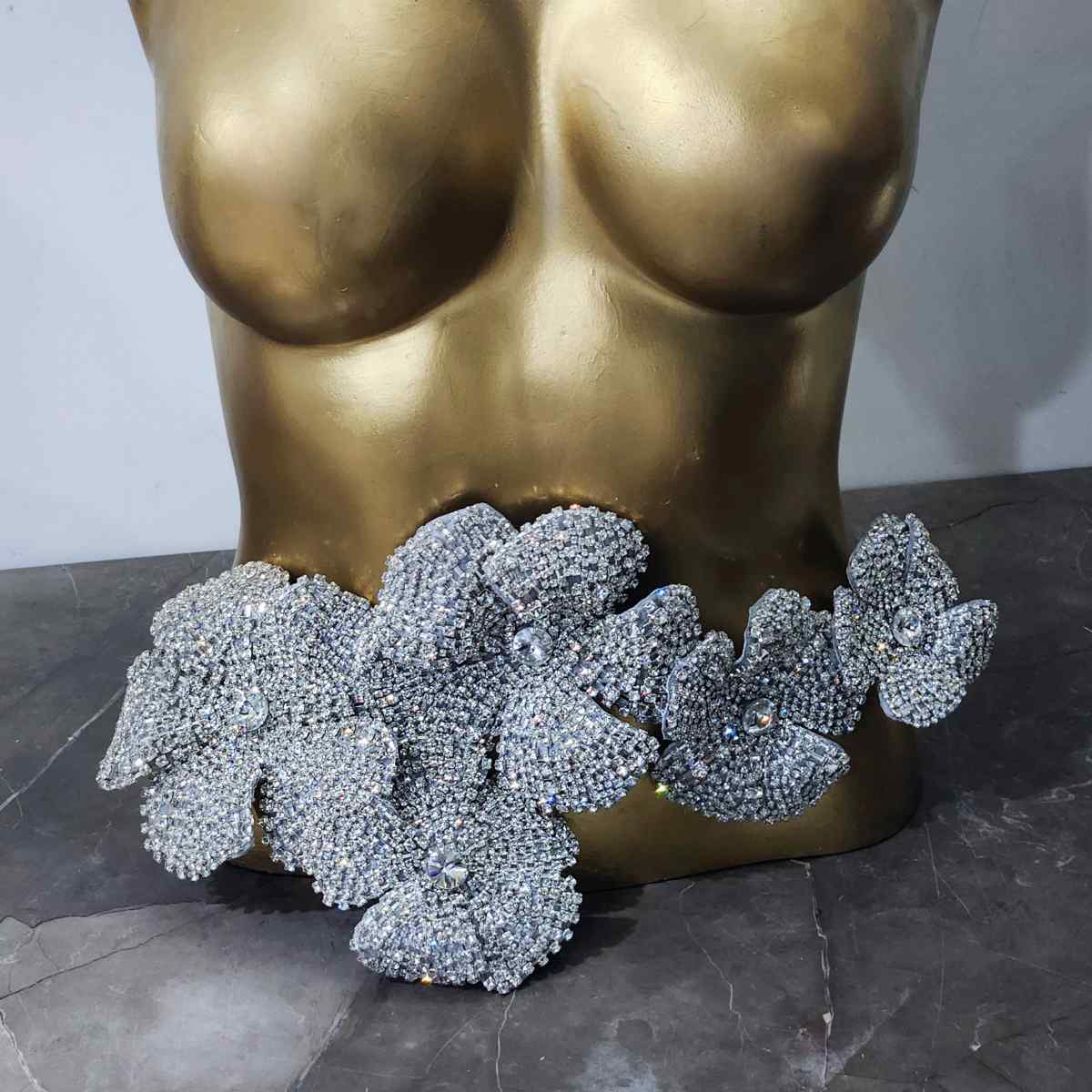 Broche Ramillete Flor Capella Nude