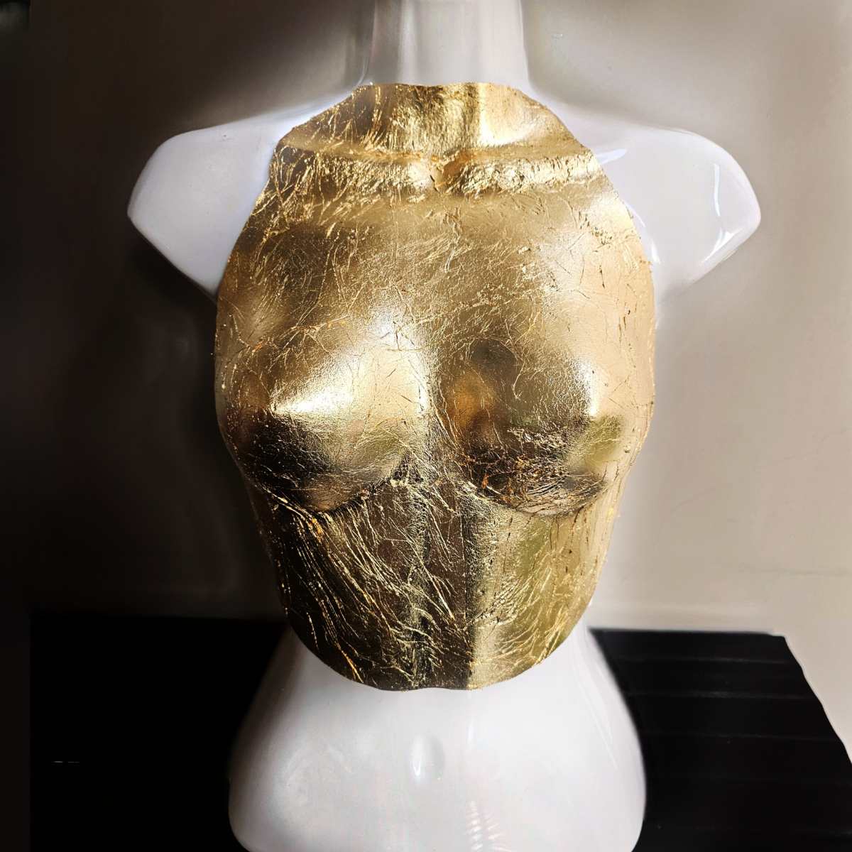 Pechera Flexible Atenea Imitación hoja de Oro Peto