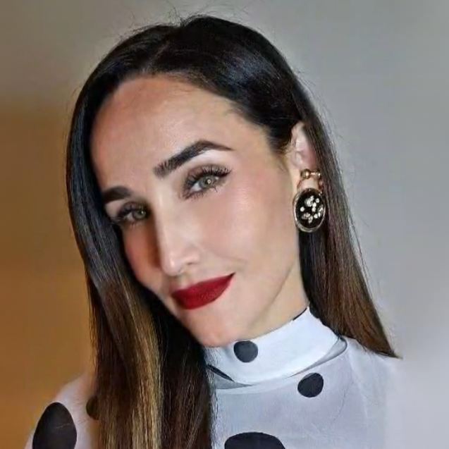 Aretes Carmela negro y dorado